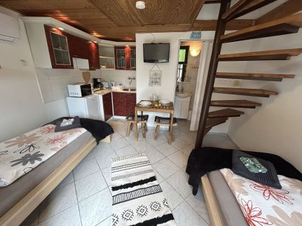 Demona Apartman1
