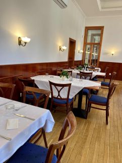 Mádi Kúria Hotel és19