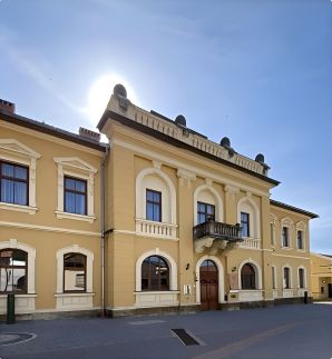 Mádi Kúria Hotel és