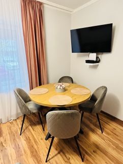 4ML Boutique Room2