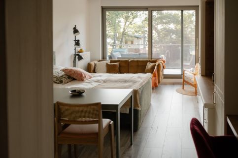 Edison Villa 2/143
