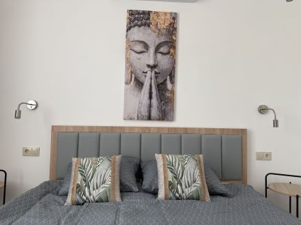 Zen Apartmanház1