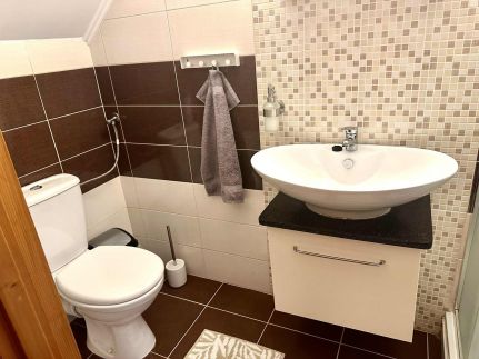 Hacienda Apartman8
