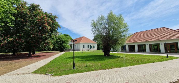 Nagy-Besenyei Kúria Panzió