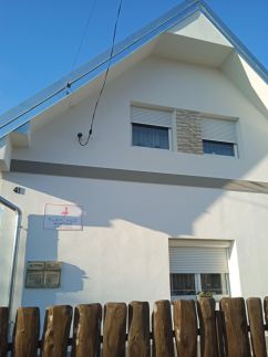 Flamingo Apartman