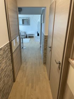 Szilvia Apartman8