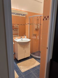 Nílus Gyöngye Apartmanház6
