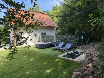 Vörös Patak Apartmanház