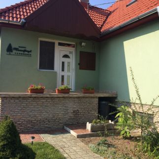 Bakonyi Mamutfenyő Vendégház2