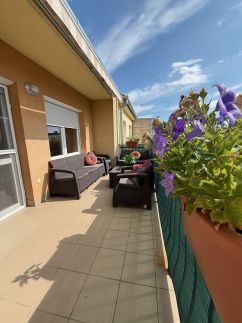 Local-Lux Apartman47