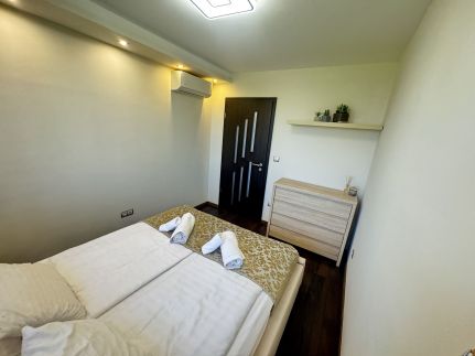 Local-Lux Apartman27