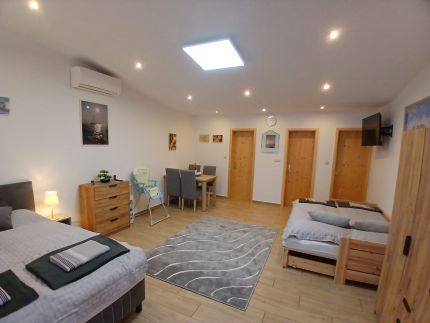 Hűvös Apartman11