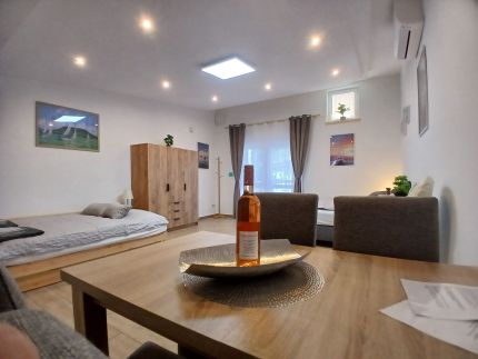 Hűvös Apartman21