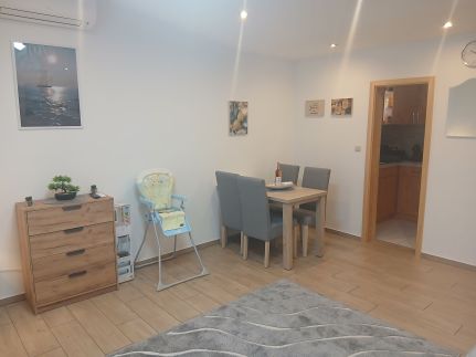 Hűvös Apartman9