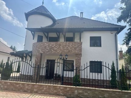 Ariel Apartmanház3