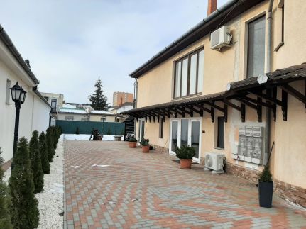 Ariel Apartmanház