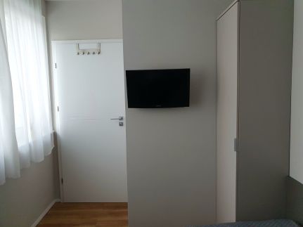 Dinda Apartman 210