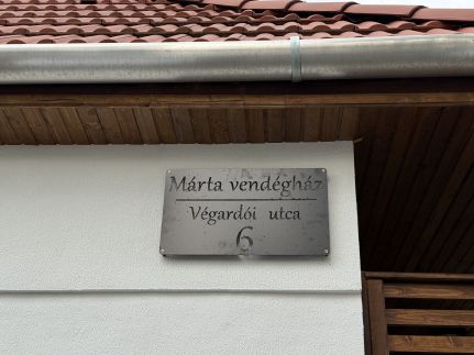 Márta Vendégház4