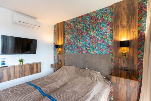 Lakeside Studio Apartment4