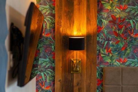 Lakeside Studio Apartment6