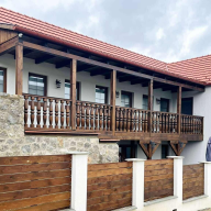 Lator-Hans Apartmanház