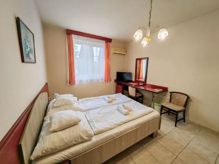 Nóra Hotel12