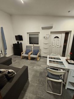 Titi Lak Apartman11