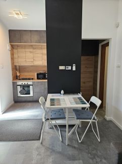 Titi Lak Apartman3