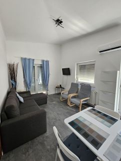 Titi Lak Apartman4