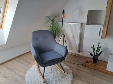 Green Street Apartment12
