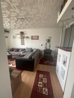 Kolor House Apartman11