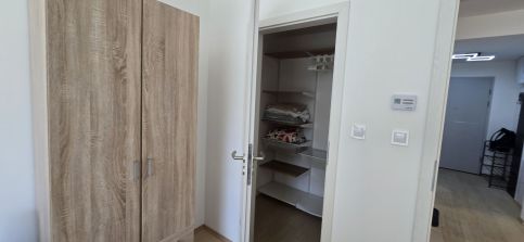 Tóparti Lakás3