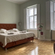 Patak & Stone Apartman