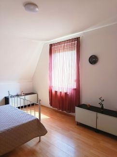 Simonyi Családi Apartman9