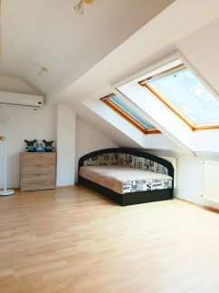 Simonyi Családi Apartman5