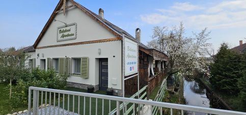 Balatomi Apartman1