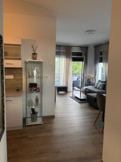 Lily Beach Apartman9