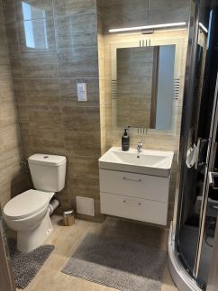 Lily Beach Apartman13