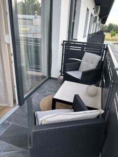 Lily Beach Apartman8