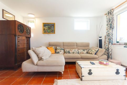2BR Lavender Hideaway House by NW14