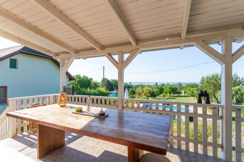 2BR Lavender Hideaway House by NW32