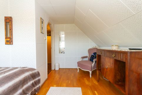 2BR Lavender Hideaway House by NW7