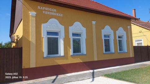 Napsugár Vendégház2