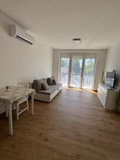 AA Apartman -13