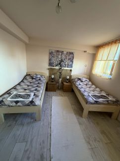 Tavirózsa Vendégház8