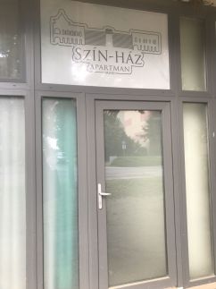 Szín-ház Apartman1