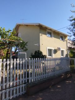 Pillangó Apartmanház26