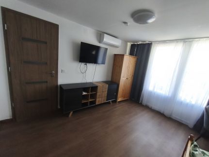 Gyöngyvirág Apartmanház9