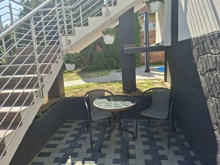 Gyöngyvirág Apartmanház21
