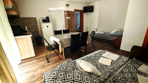 Ezee Rider Apartmanok7